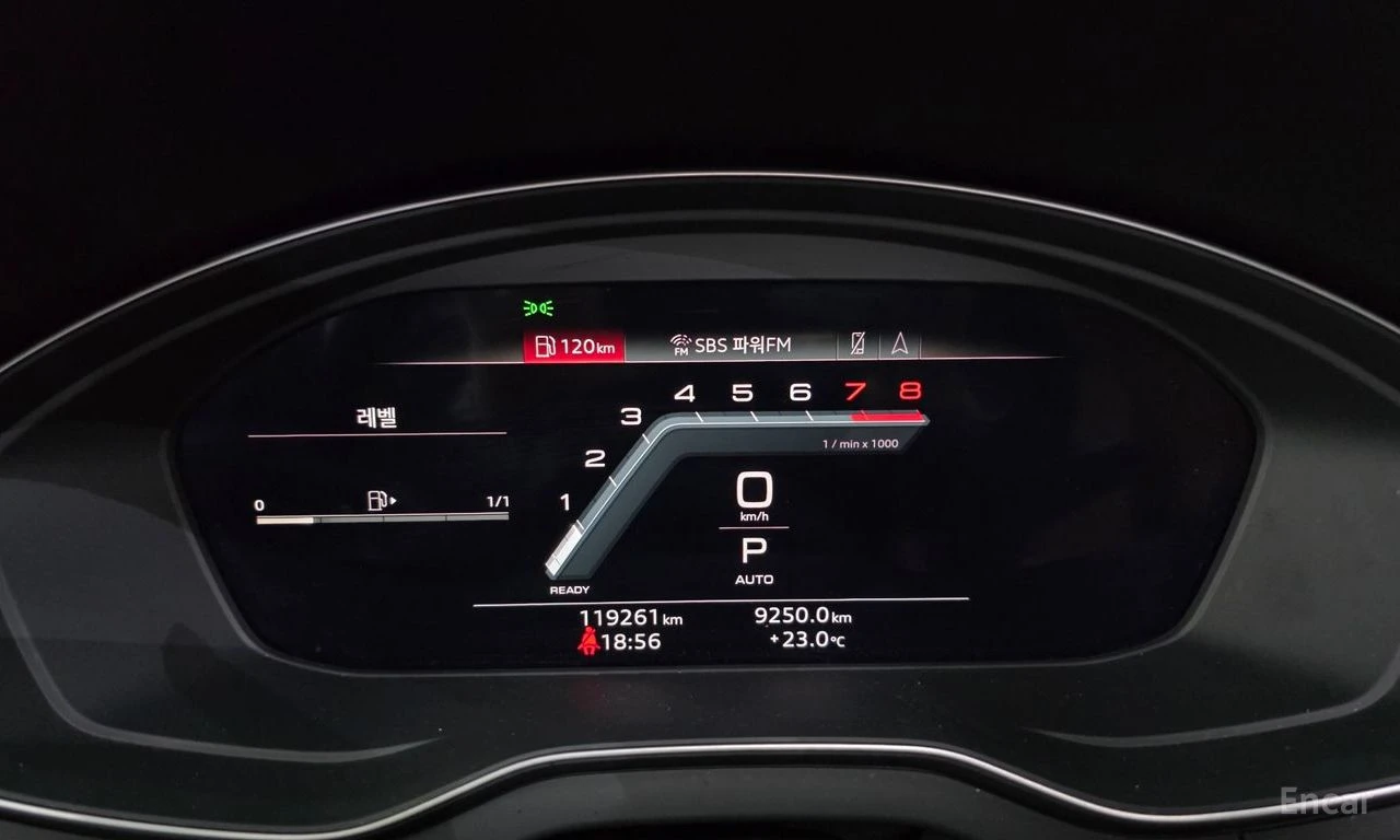 Audi Q5 45TFSI* MATRIX* S* LINE* ПАНОРАМА* LANE* ASSIST* , снимка 12 - Автомобили и джипове - 55009051