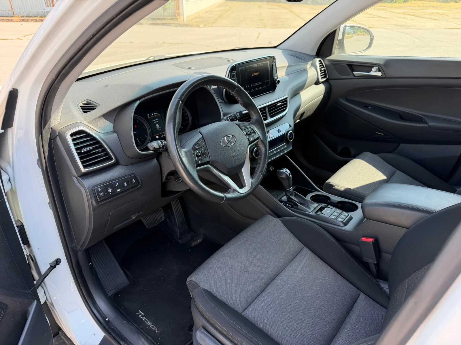 Hyundai Tucson 1.6CRDI-136кс= АВТОМАТ= 4Х4= 360= FACE= DISTRONIC, снимка 10 - Автомобили и джипове - 55064719
