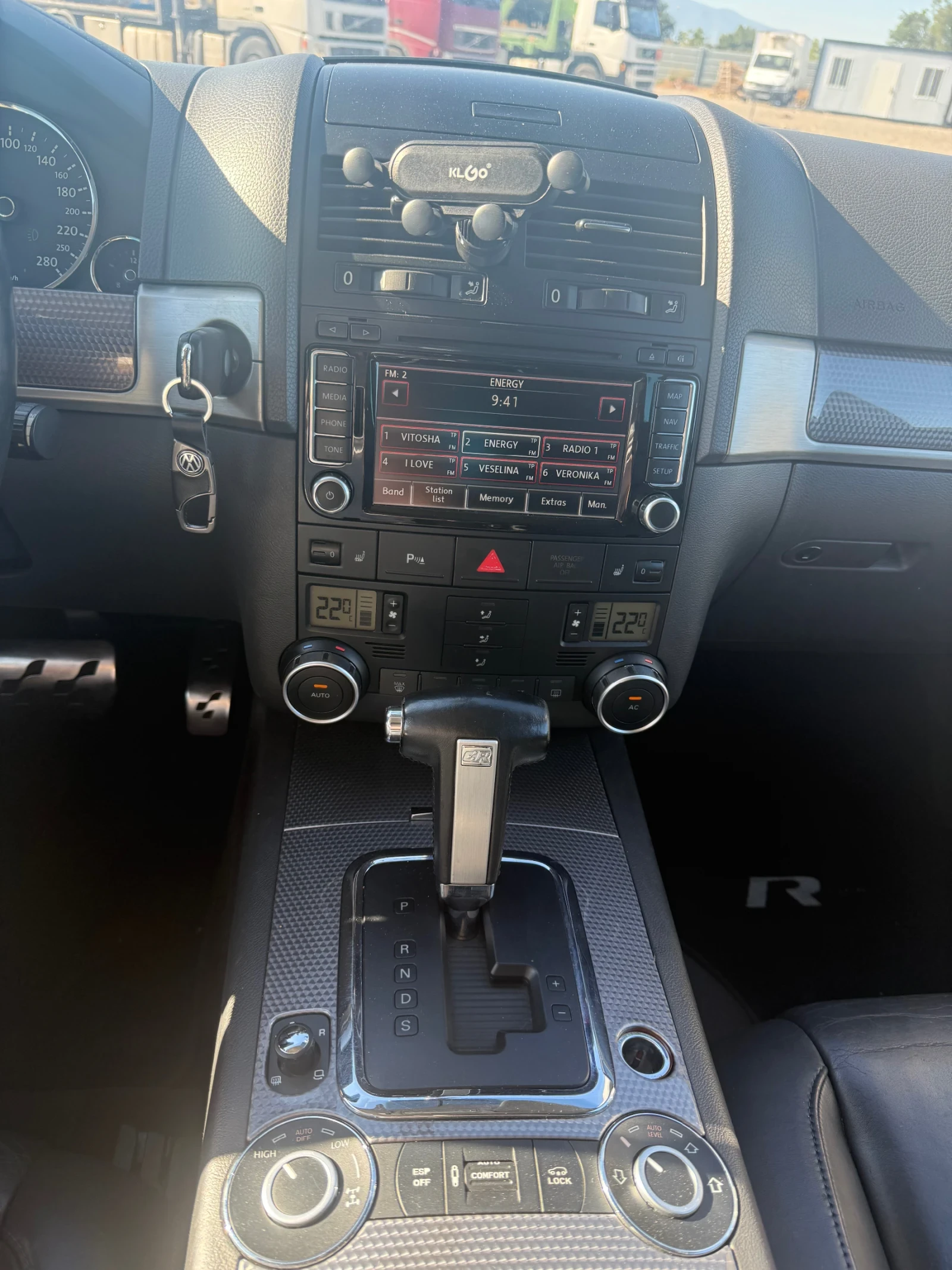 VW Touareg R-line INDIVIDUAL , снимка 5 - Автомобили и джипове - 56157940