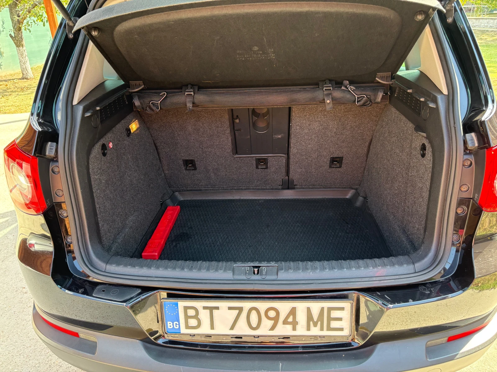 VW Tiguan, снимка 4 - Автомобили и джипове - 56216883