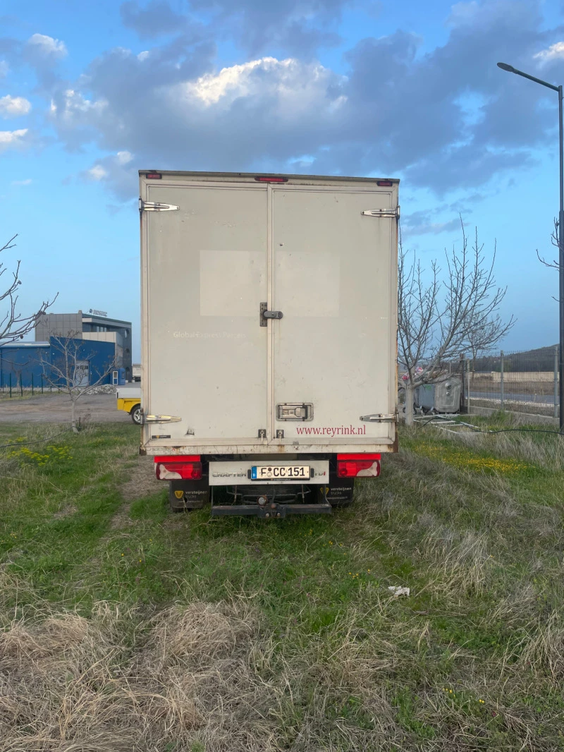 VW Crafter, снимка 11 - Бусове и автобуси - 46663469