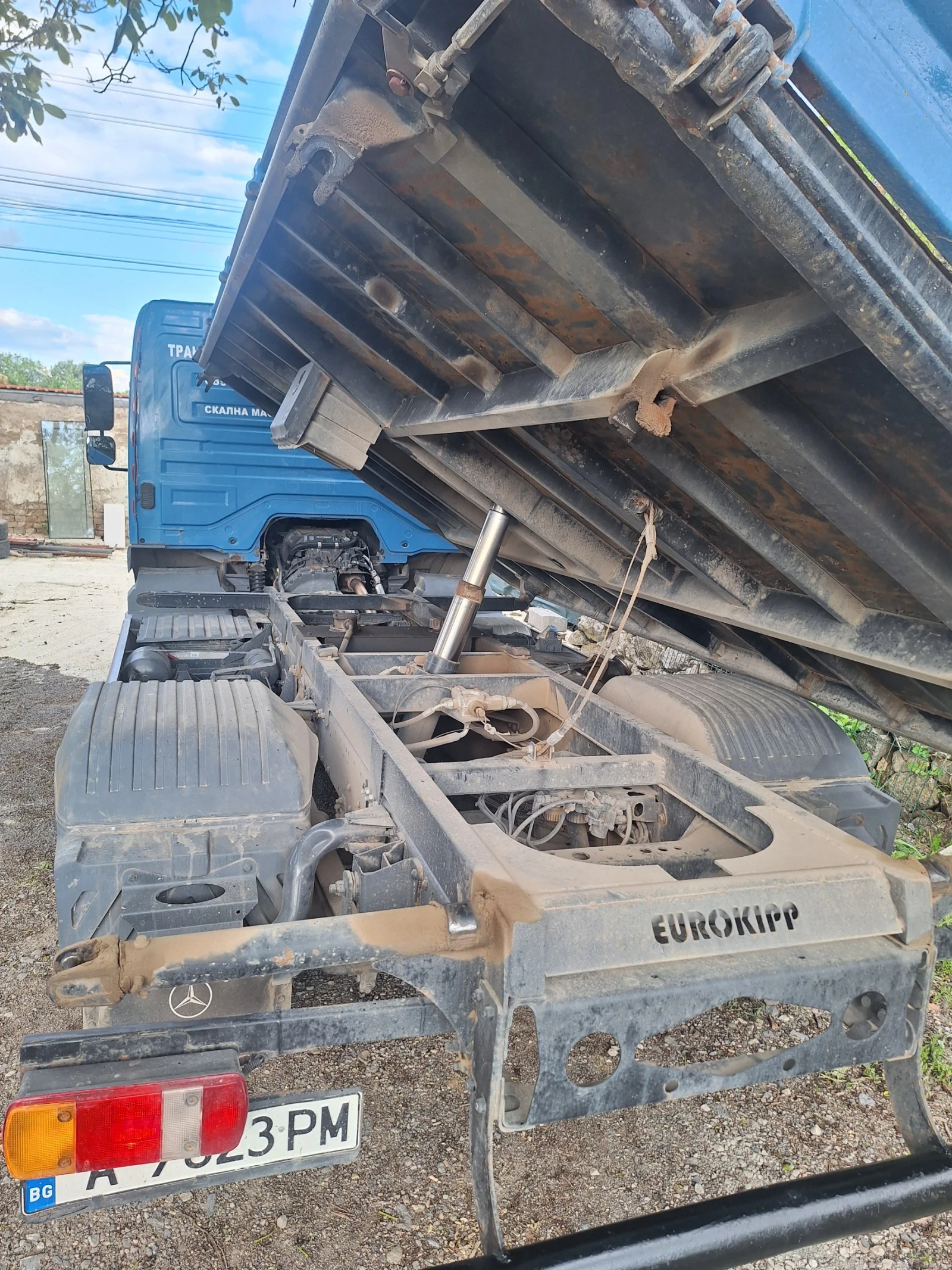 Mercedes-Benz 1018 Самосвал , снимка 10 - Камиони - 54622536