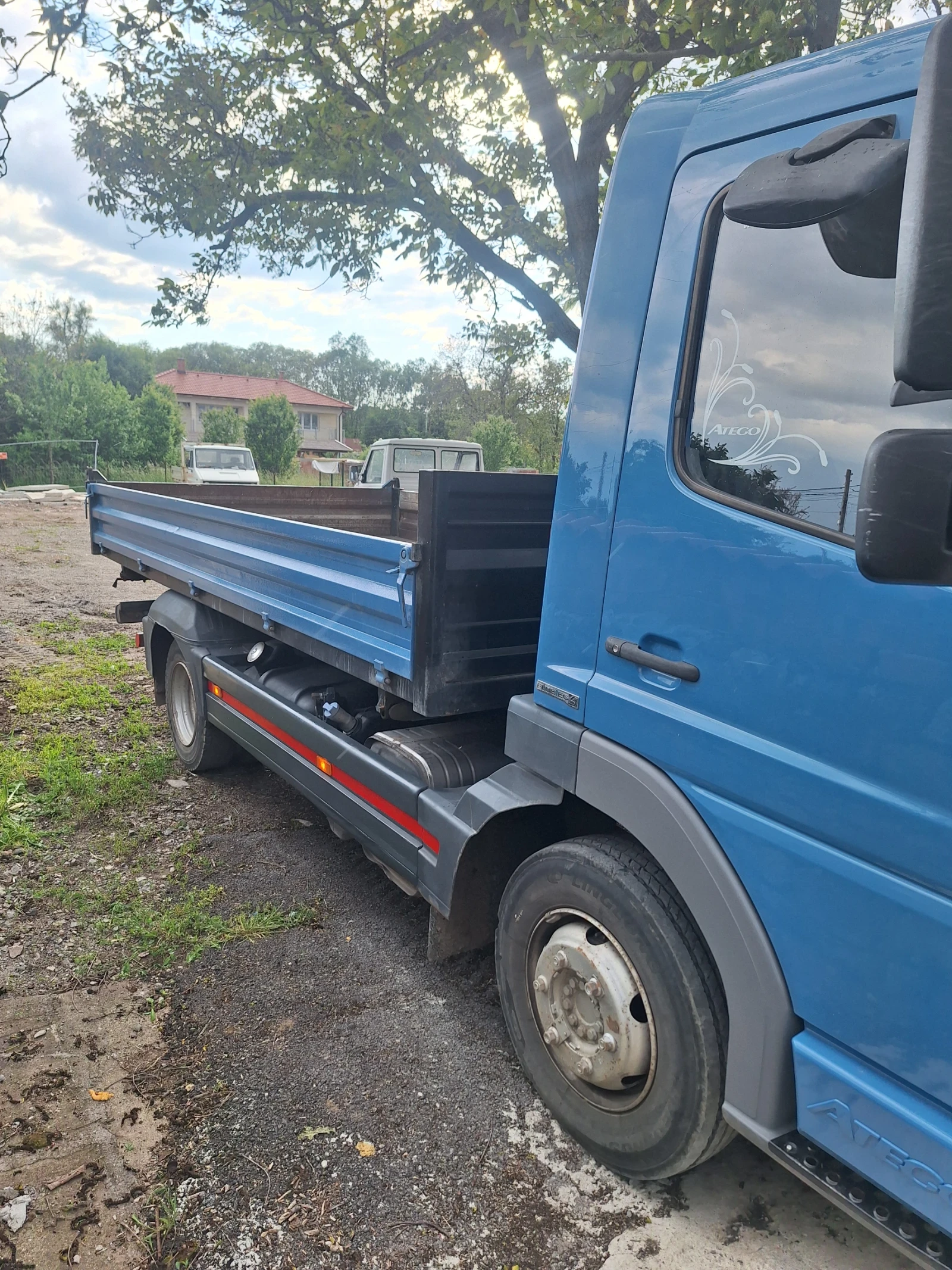 Mercedes-Benz 1018 Самосвал , снимка 4 - Камиони - 54622536