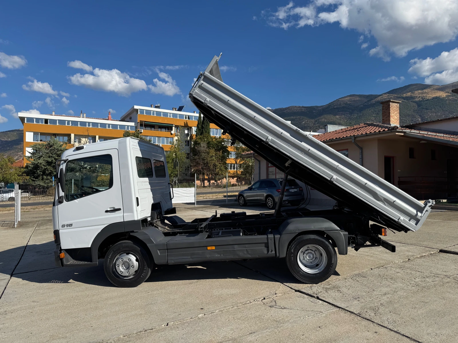 Mercedes-Benz Atego 815 , тристранен самосвал , кош:4м, снимка 2 - Камиони - 56092059