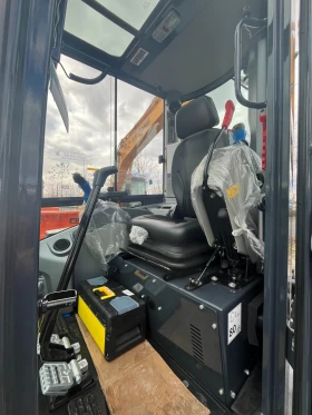 Багер Sunward SWE25UF, снимка 9