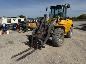 Челен товарач Volvo L40 TP, снимка 4
