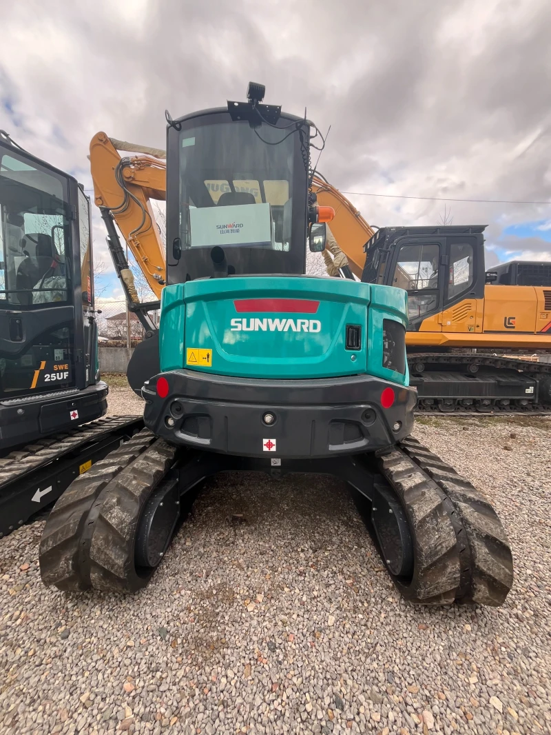 Багер Sunward SWE25UF, снимка 6 - Индустриална техника - 51405369