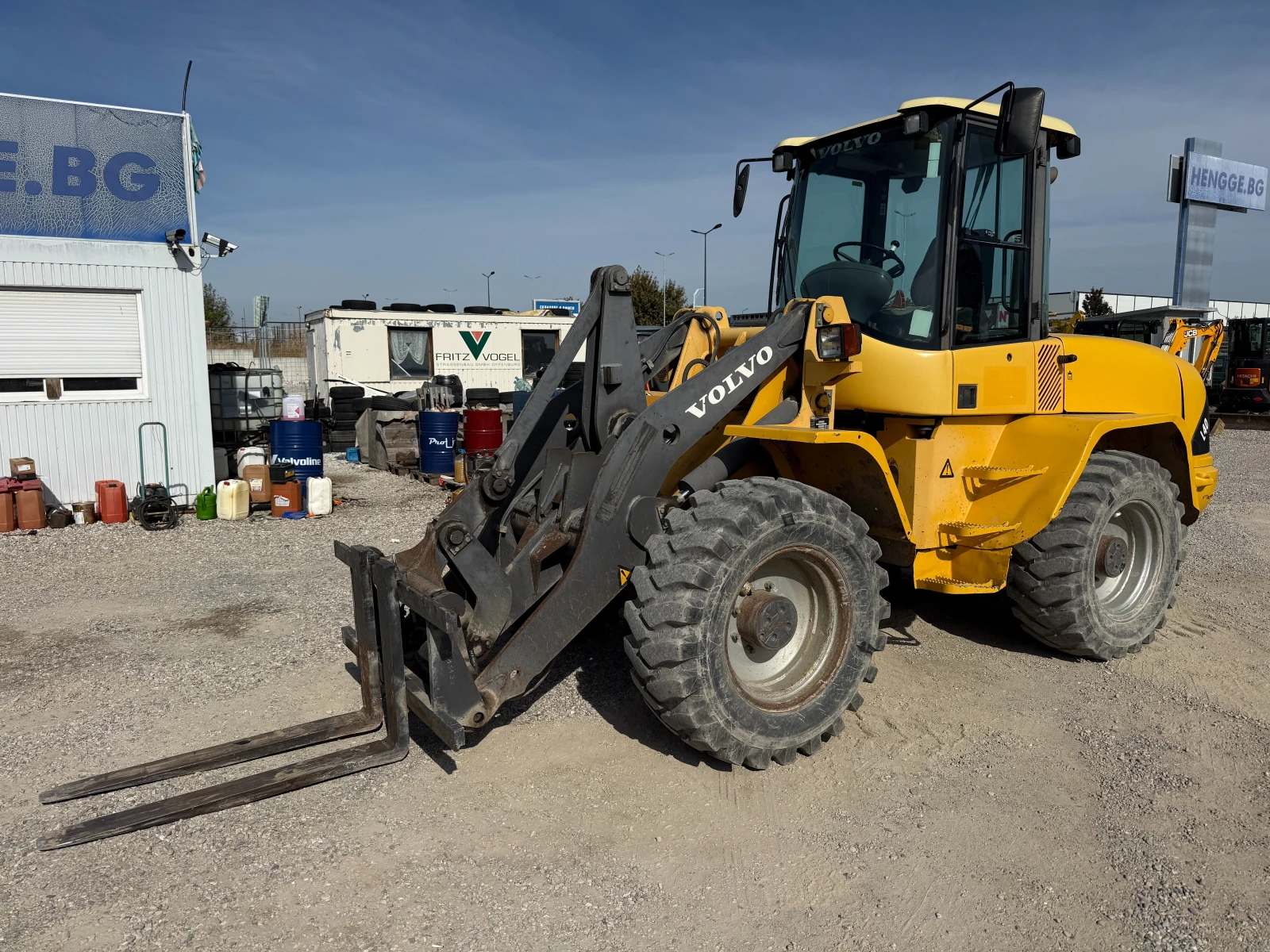 Челен товарач Volvo L40 TP, снимка 3 - Индустриална техника - 56583272
