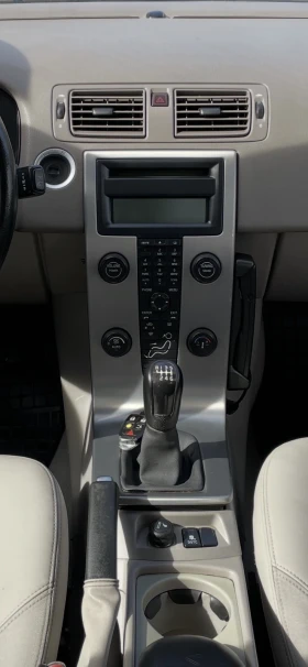 Volvo V50 2.0HDi Facelift, снимка 7