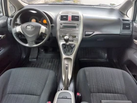 Toyota Auris 1.6, снимка 6