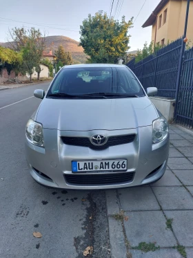 Toyota Auris 1.6, снимка 1