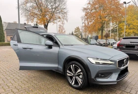     Volvo V60 Cross Country B5 AWD = Ultimate= 