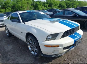 ������ Ford Mustang