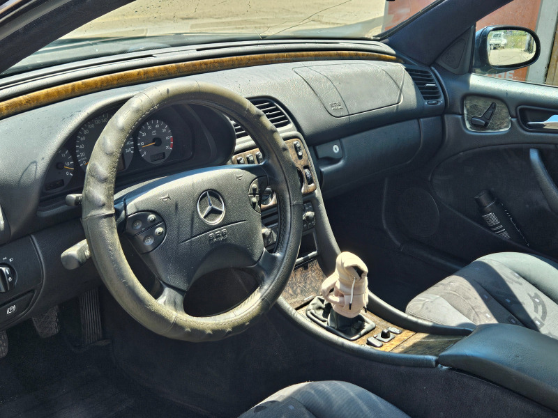 Mercedes-Benz CLK 200 kompresor, снимка 4 - Автомобили и джипове - 46453206