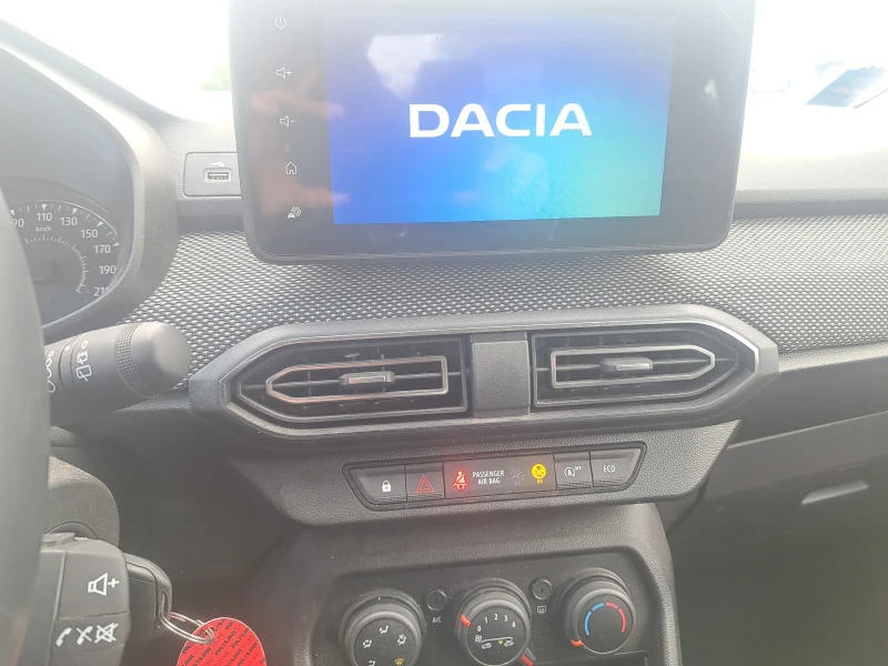 Dacia Sandero 1.0 т, снимка 7 - Автомобили и джипове - 47555322