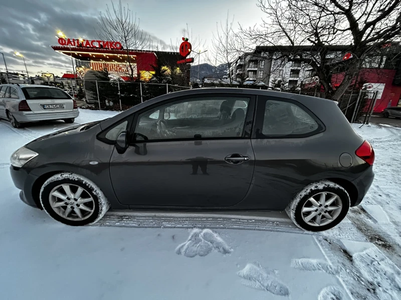 Toyota Auris 1.6 Auto, снимка 3 - Автомобили и джипове - 49164163