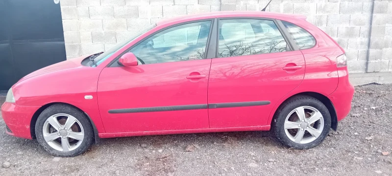 Seat Ibiza, снимка 4 - Автомобили и джипове - 49159285