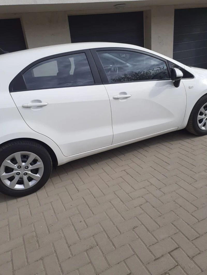 Kia Rio 1.25 Бензин/ГАЗ - Перфектна, снимка 5 - Автомобили и джипове - 51612428