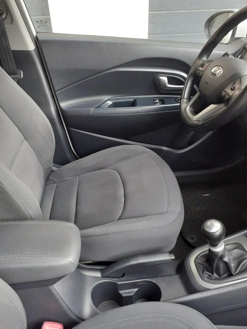 Kia Rio 1.25 Бензин/ГАЗ - Перфектна, снимка 8 - Автомобили и джипове - 51612428