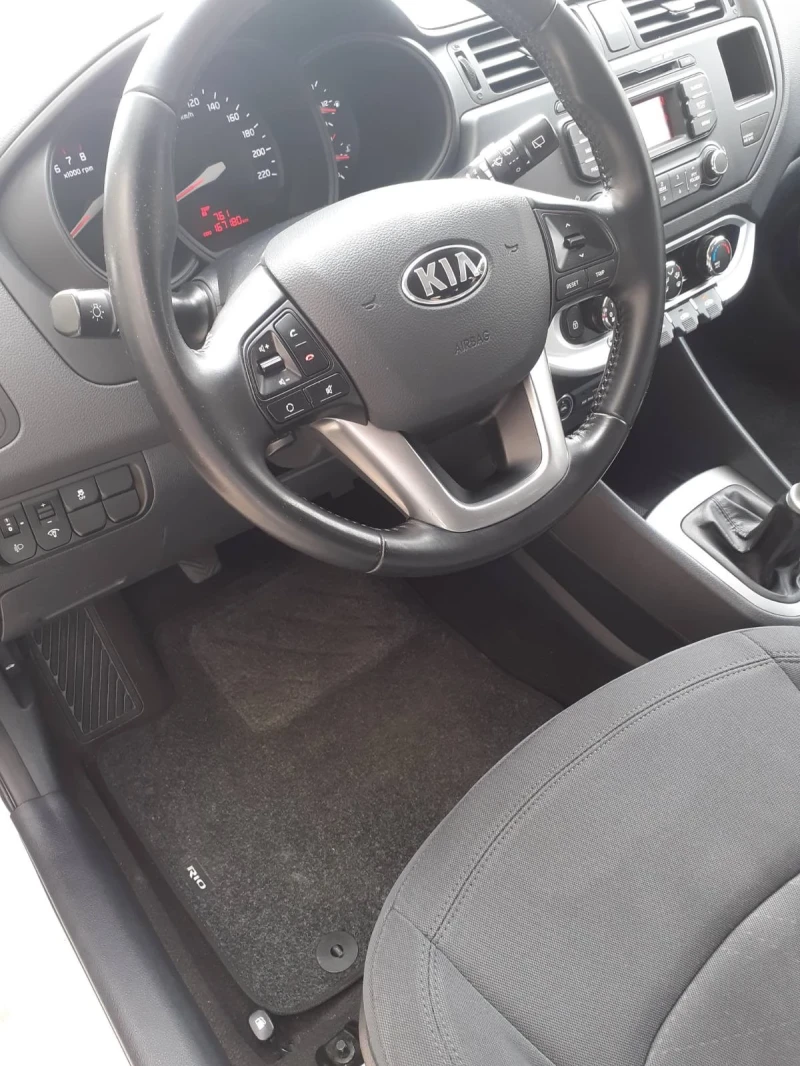Kia Rio 1.25 Бензин/ГАЗ - Перфектна, снимка 6 - Автомобили и джипове - 51612428