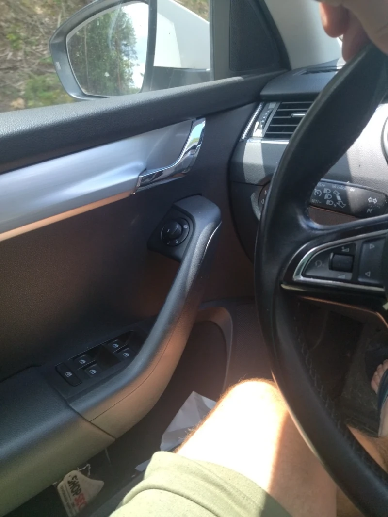 Skoda Octavia 1.6 ТДИ Шкода Октавия 3, снимка 11 - Автомобили и джипове - 50817769