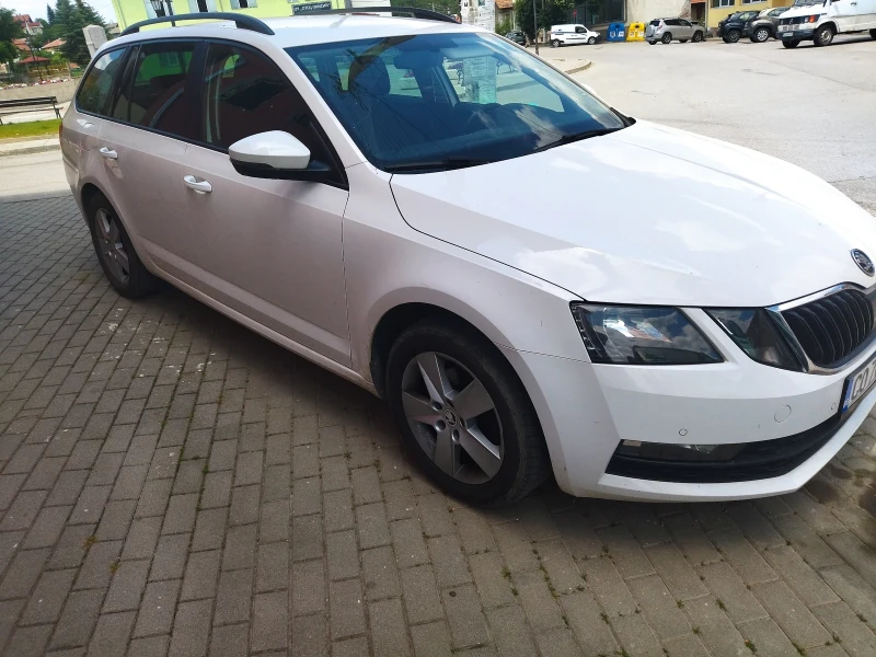 Skoda Octavia 1.6 ТДИ Шкода Октавия 3, снимка 4 - Автомобили и джипове - 50817769