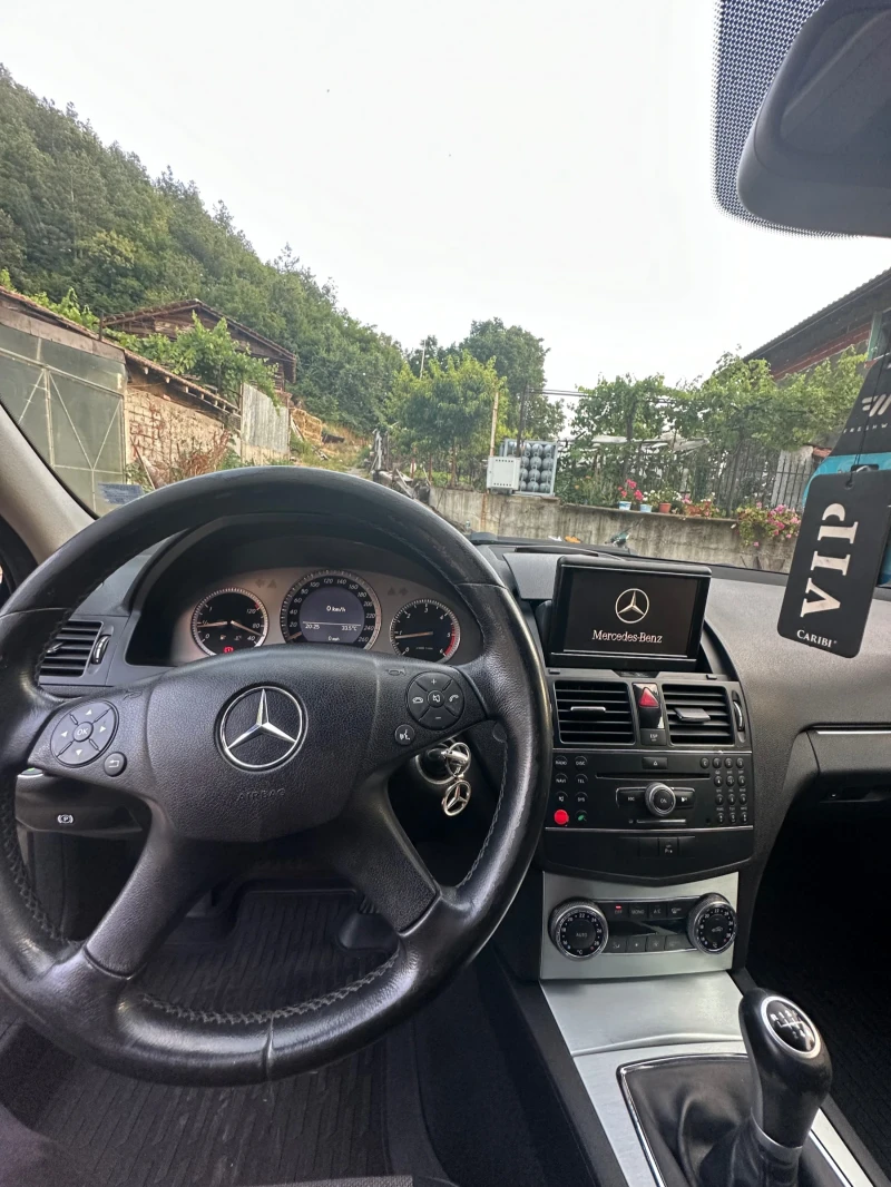 Mercedes-Benz C 220, снимка 6 - Автомобили и джипове - 52408907