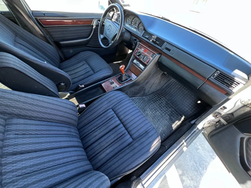 Mercedes-Benz 124 250D, снимка 9 - Автомобили и джипове - 52181909