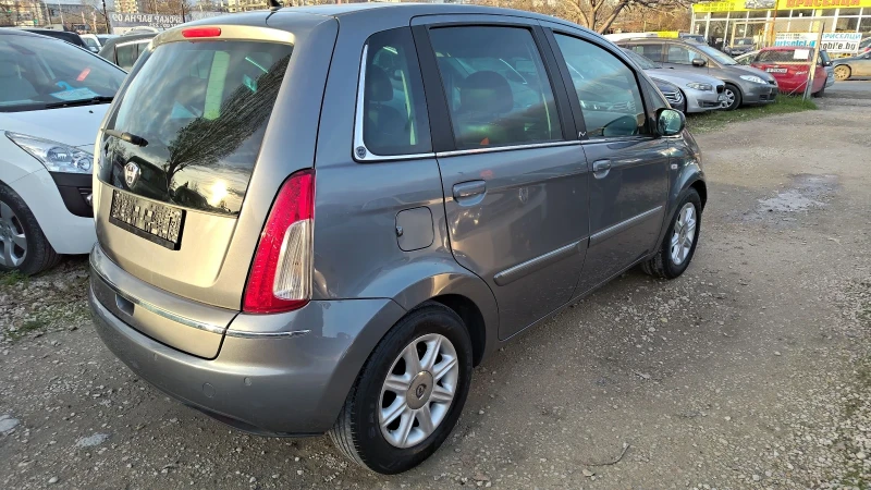 Lancia Musa 1.4i автоматик, снимка 2 - Автомобили и джипове - 52629287