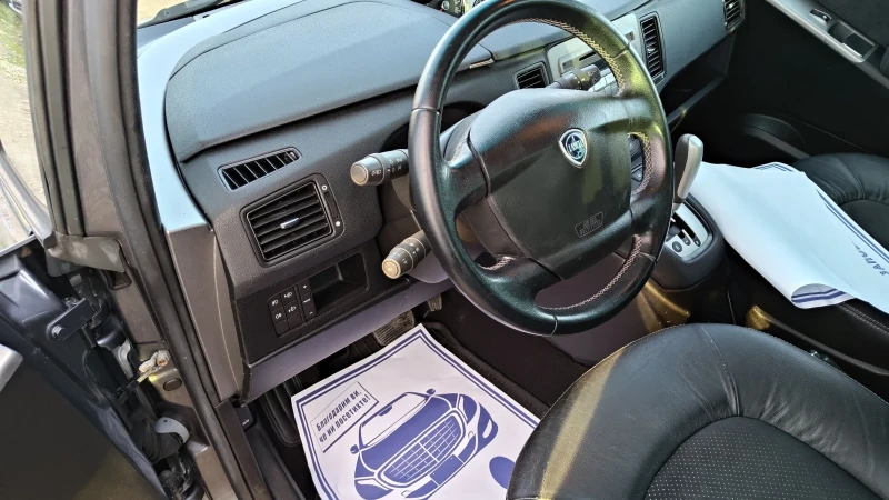 Lancia Musa 1.4i автоматик, снимка 8 - Автомобили и джипове - 52629287