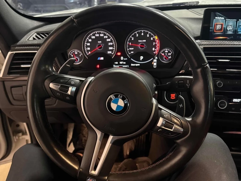 BMW M3 * 4dr Sdn * CARFAX * БЕЗ ПЪРВОНАЧАЛНА ВНОСКА, снимка 11 - Автомобили и джипове - 53146586