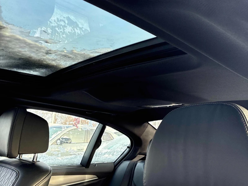 BMW 530E M Пакет * * Head Up * * Soft Close * * , снимка 13 - Автомобили и джипове - 53344949