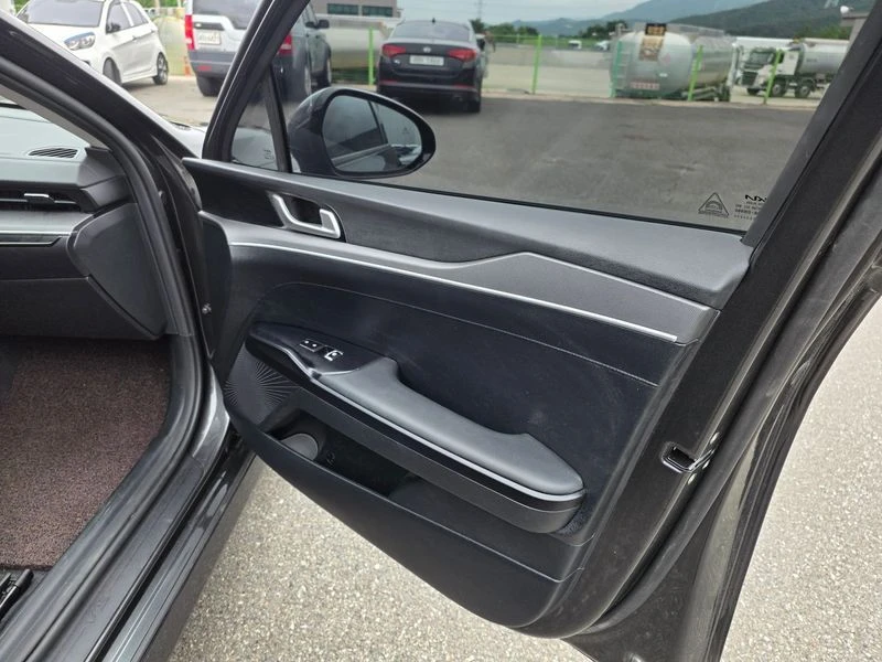 Kia K5 2.0 ФАБРИЧНА ГАЗ / CARFAX, снимка 10 - Автомобили и джипове - 55743398