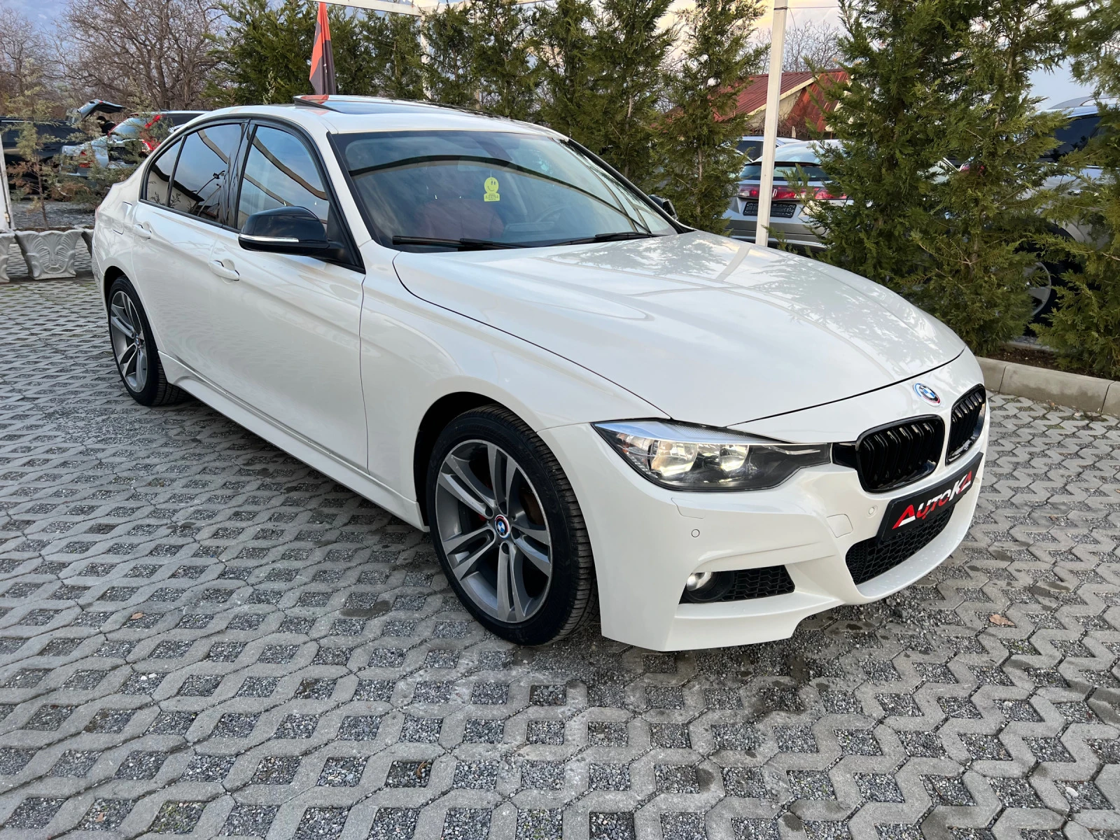 BMW 320 2.0i-184кс= xDrive= M packet= 111х.км= ШИБЕДАХ= РЕ - изображение 2