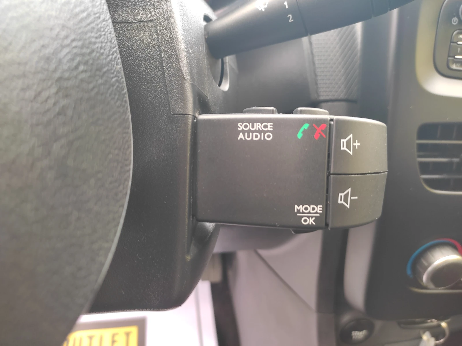 Renault Clio 1.2i | Mobile.bg — изображение 11