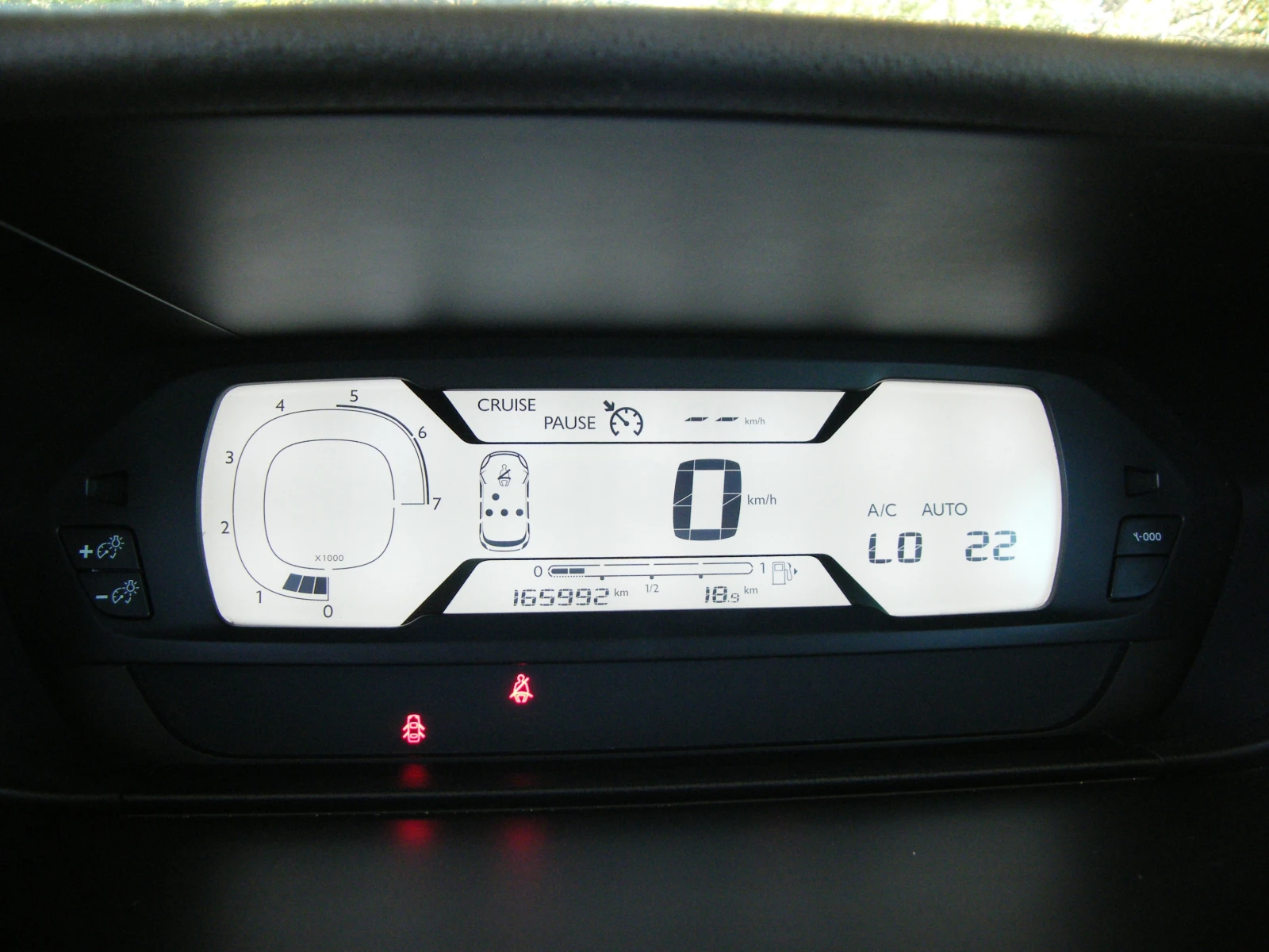 Citroen C4 Picasso 1.6HDI - изображение 9