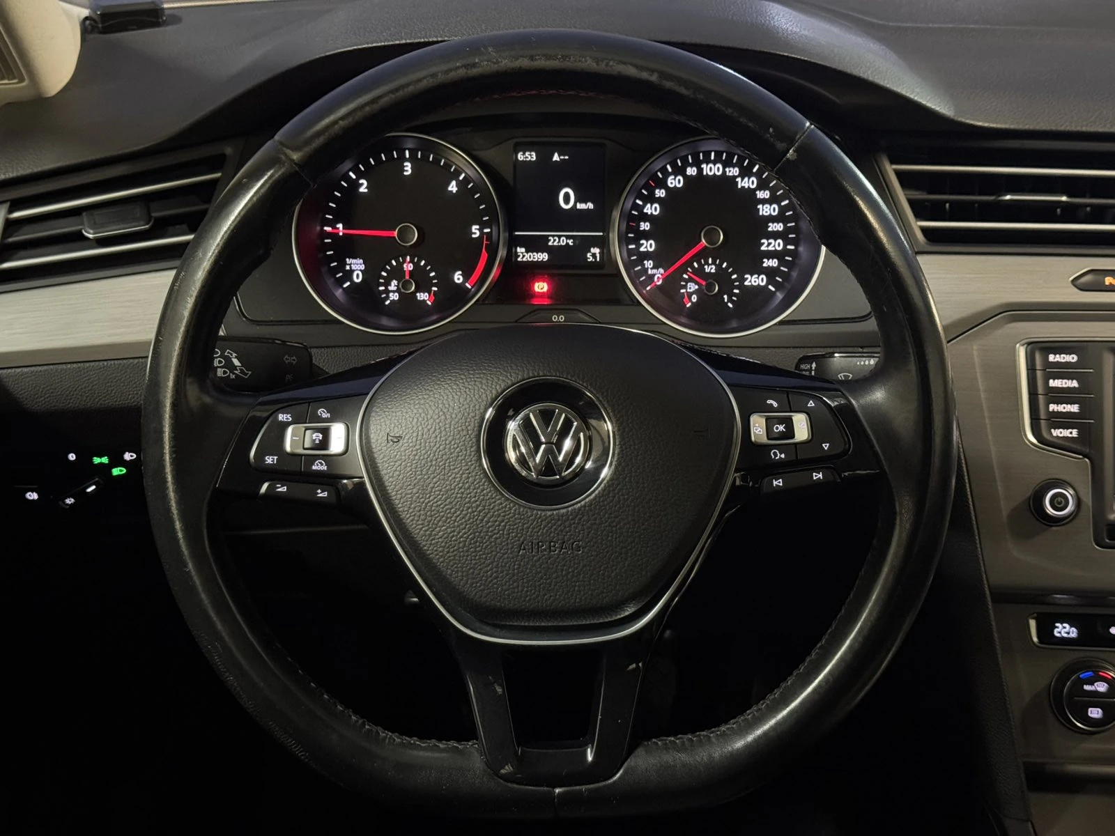 VW Passat 2.0 TDI  - изображение 10