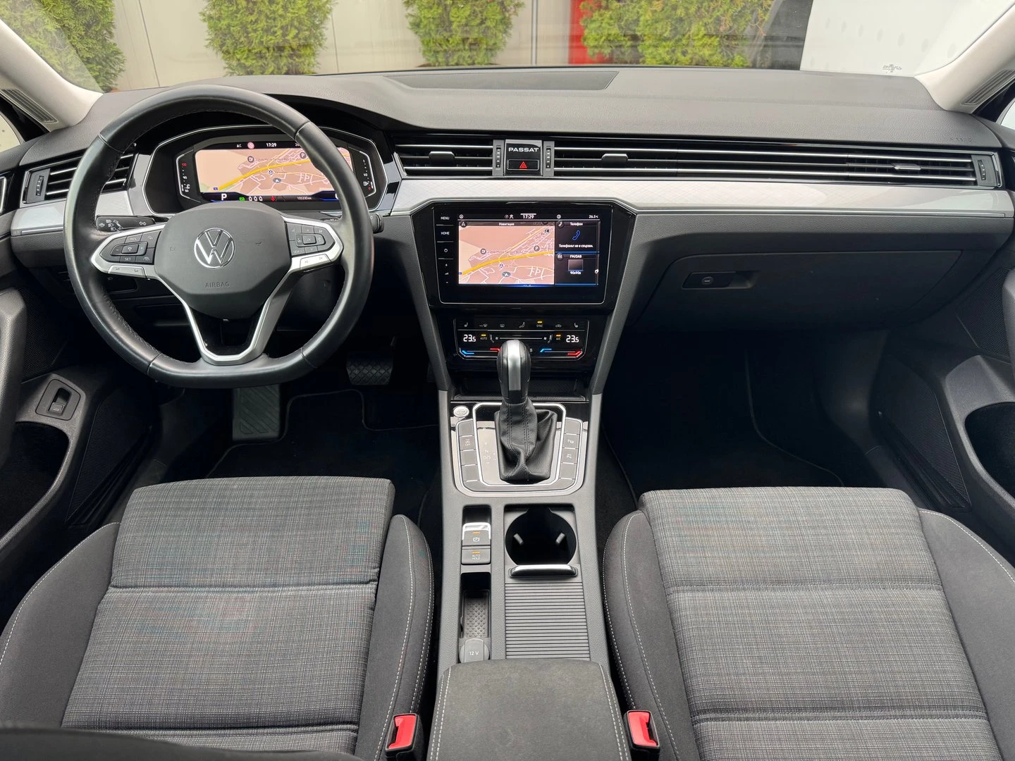 VW Passat Business 2.0 TDI SCR DSG | Mobile.bg — изображение 6