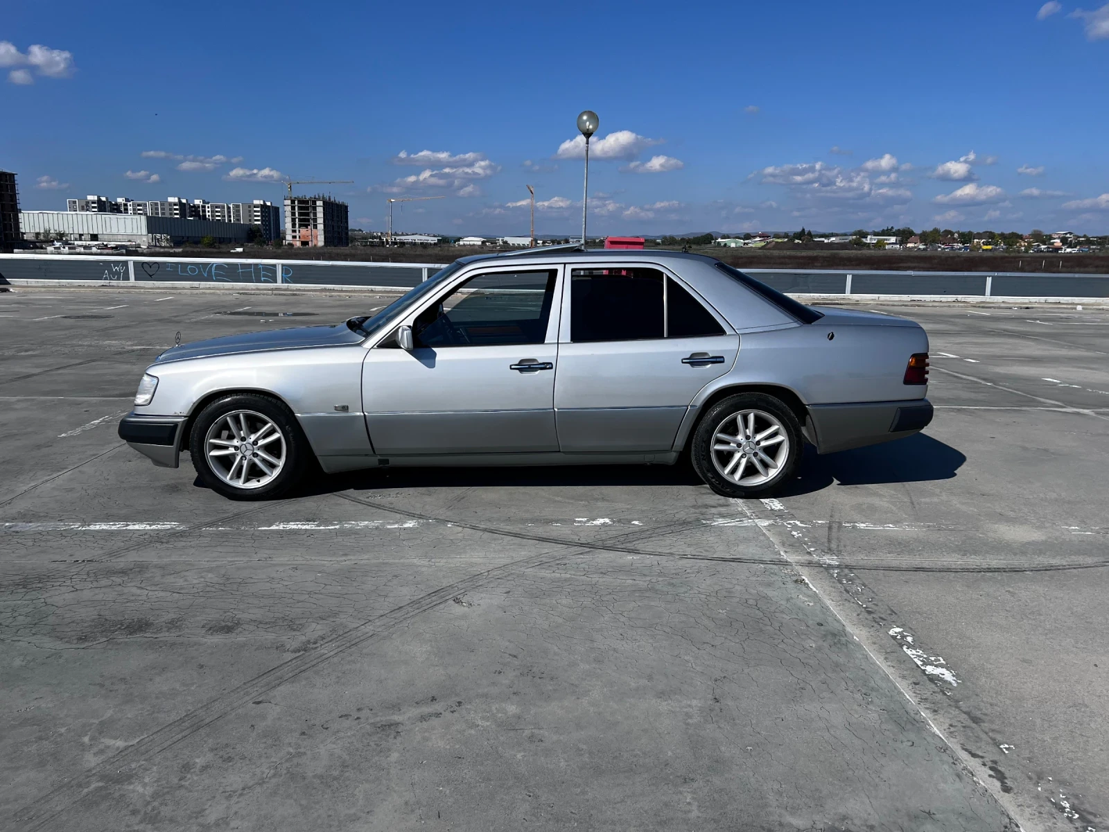 Mercedes-Benz 124 250D - изображение 2