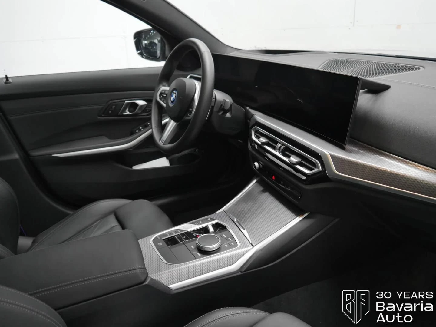 BMW 330 e Touring M Sport Paket Sportautomatic - изображение 7