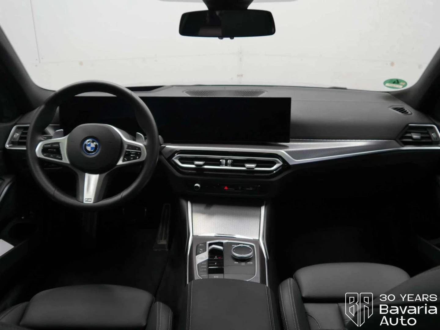 BMW 330 e Touring M Sport Paket Sportautomatic - изображение 6
