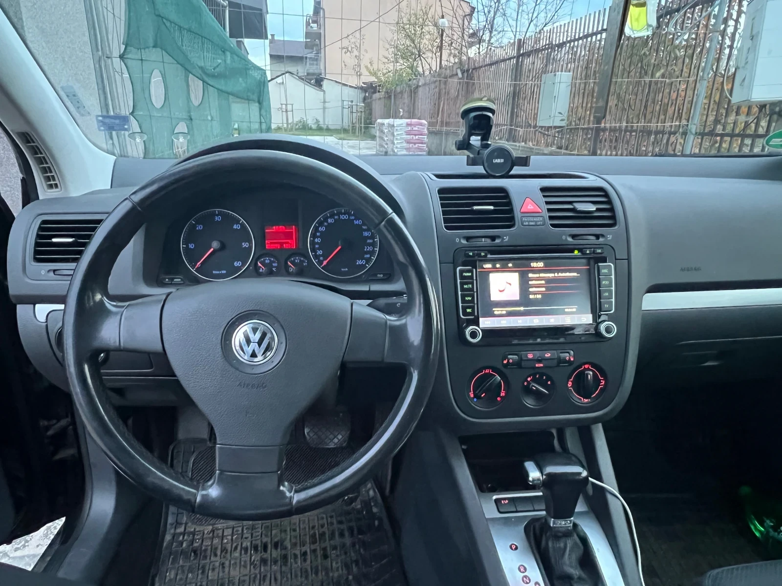 VW Golf 2.0TDI - изображение 7