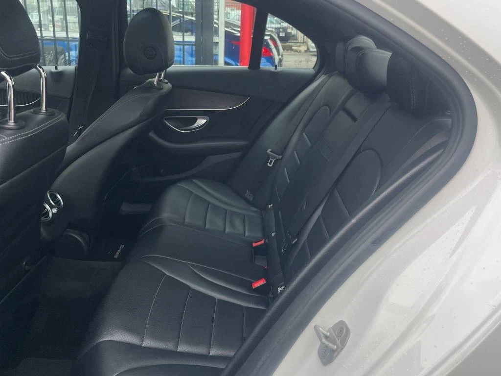 Mercedes-Benz C 400 HEADUP* DISTRONIC PLUS* BURMASTER* ВЪЗДУХ - изображение 10