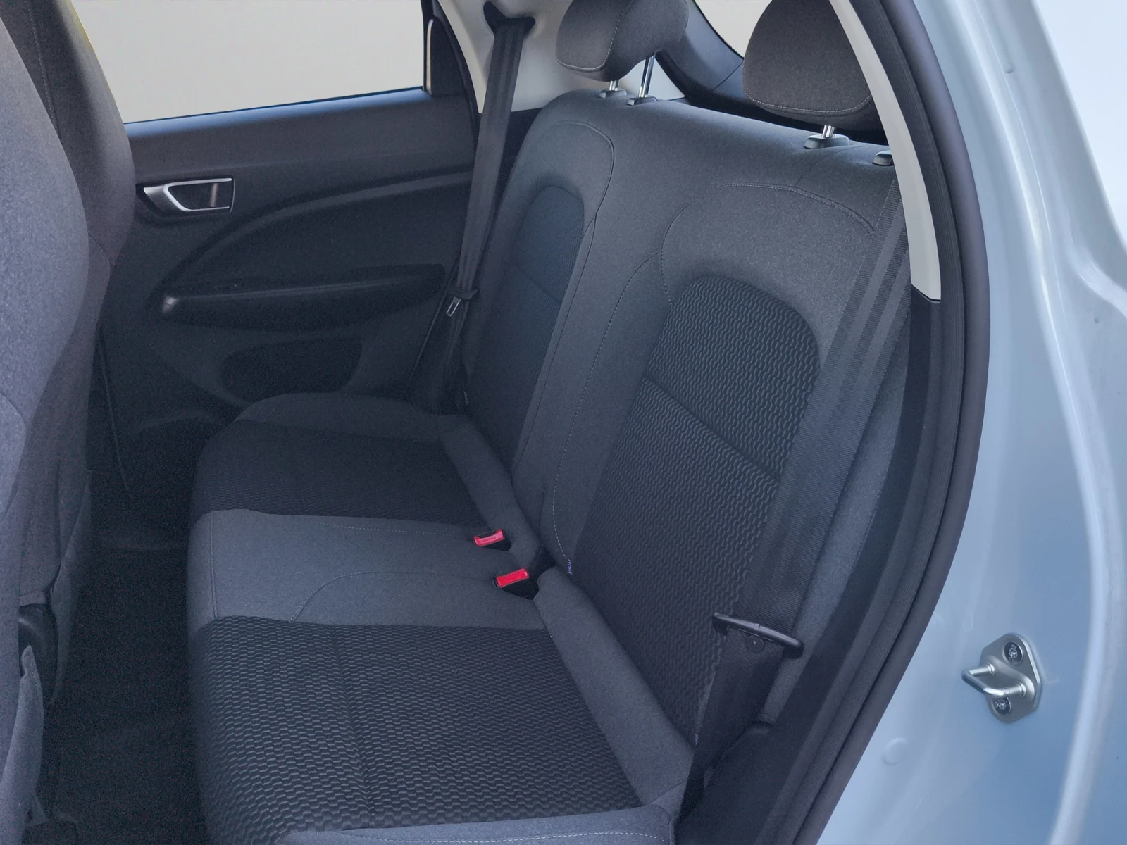 Leapmotor T03 BEV 70kW 37, 3kWh//2506632, снимка 12 - Автомобили и джипове - 53828797