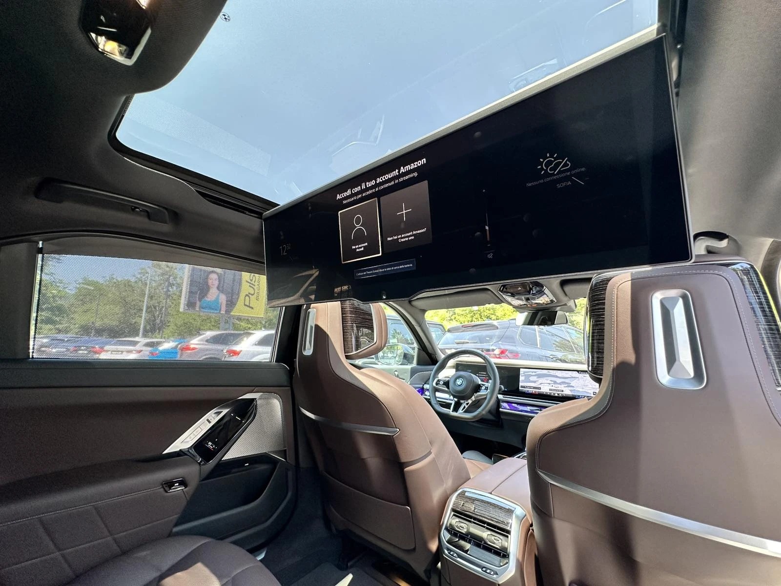 BMW 750 E xDrive / PANO / CAMERA 360 / HUD / TV /FULL, снимка 16 - Автомобили и джипове - 54078022