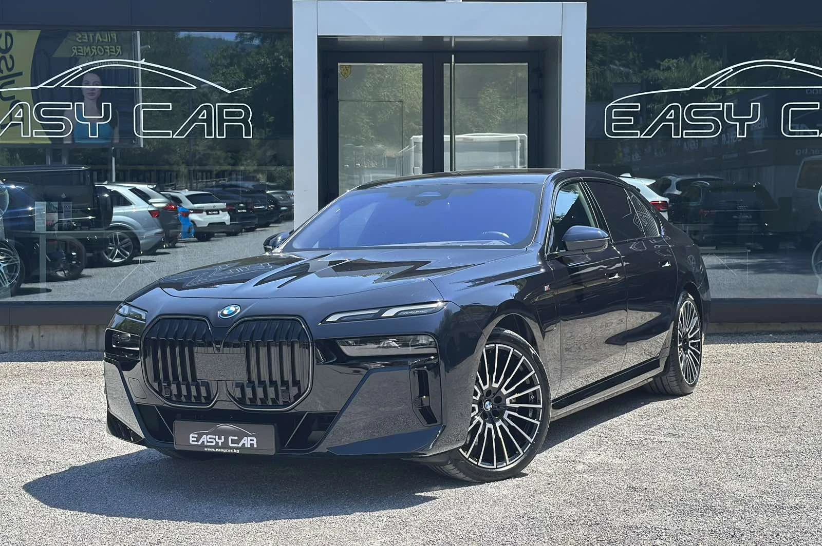 BMW 750 E xDrive / PANO / CAMERA 360 / HUD / TV /FULL