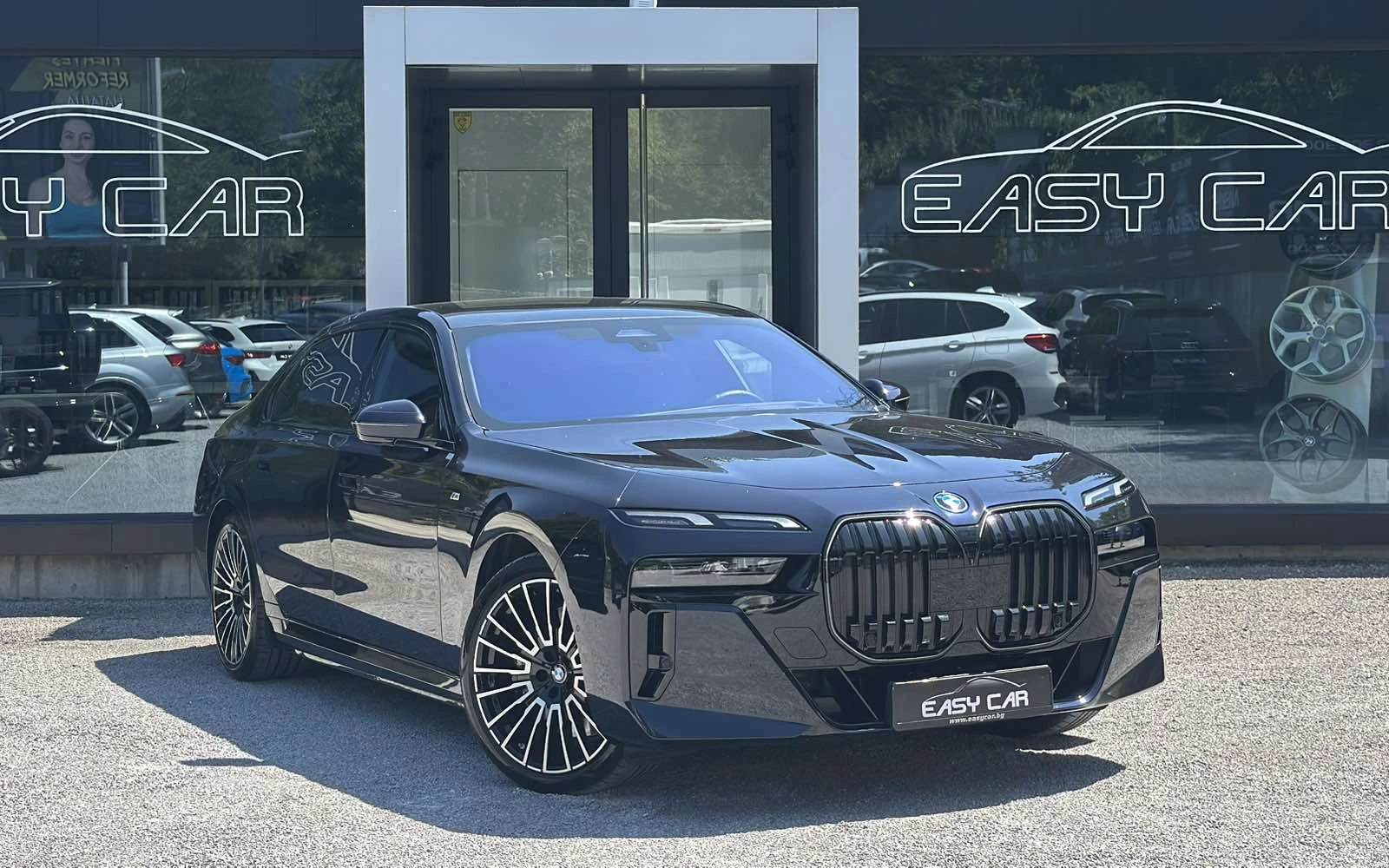 BMW 750 E xDrive / PANO / CAMERA 360 / HUD / TV /FULL, снимка 3 - Автомобили и джипове - 54078022