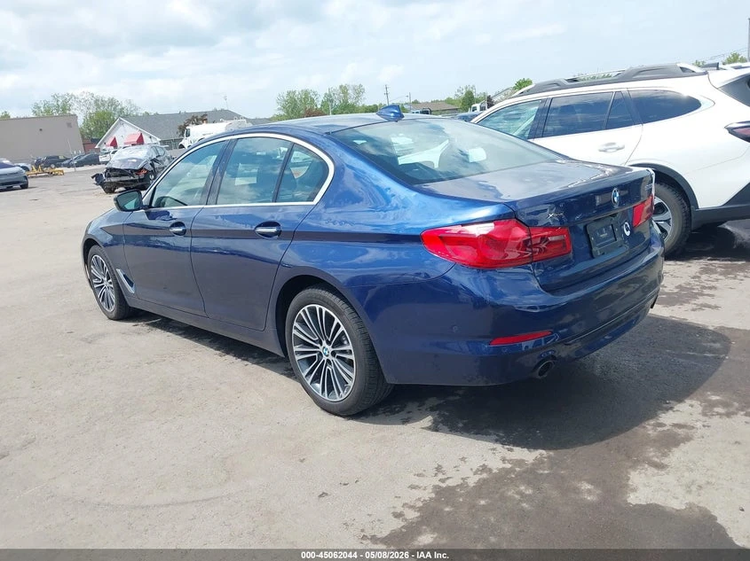 BMW 530 2.0l I xDrive, снимка 3 - Автомобили и джипове - 54756193
