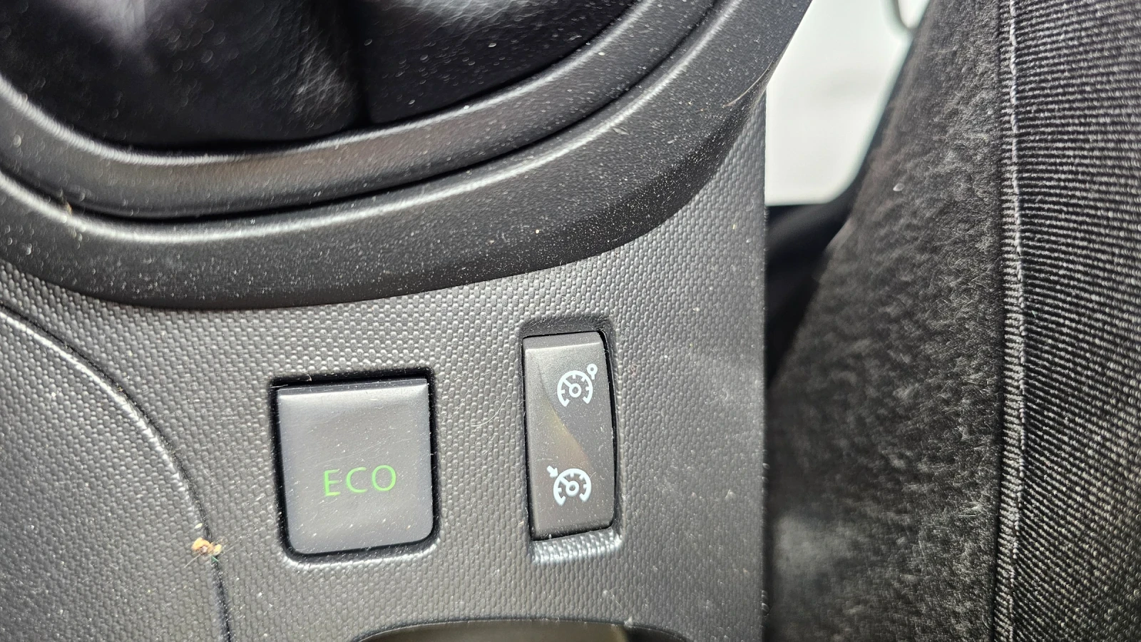 Renault Captur NAVI-Evro 6-LIZING-, снимка 9 - Автомобили и джипове - 54766945