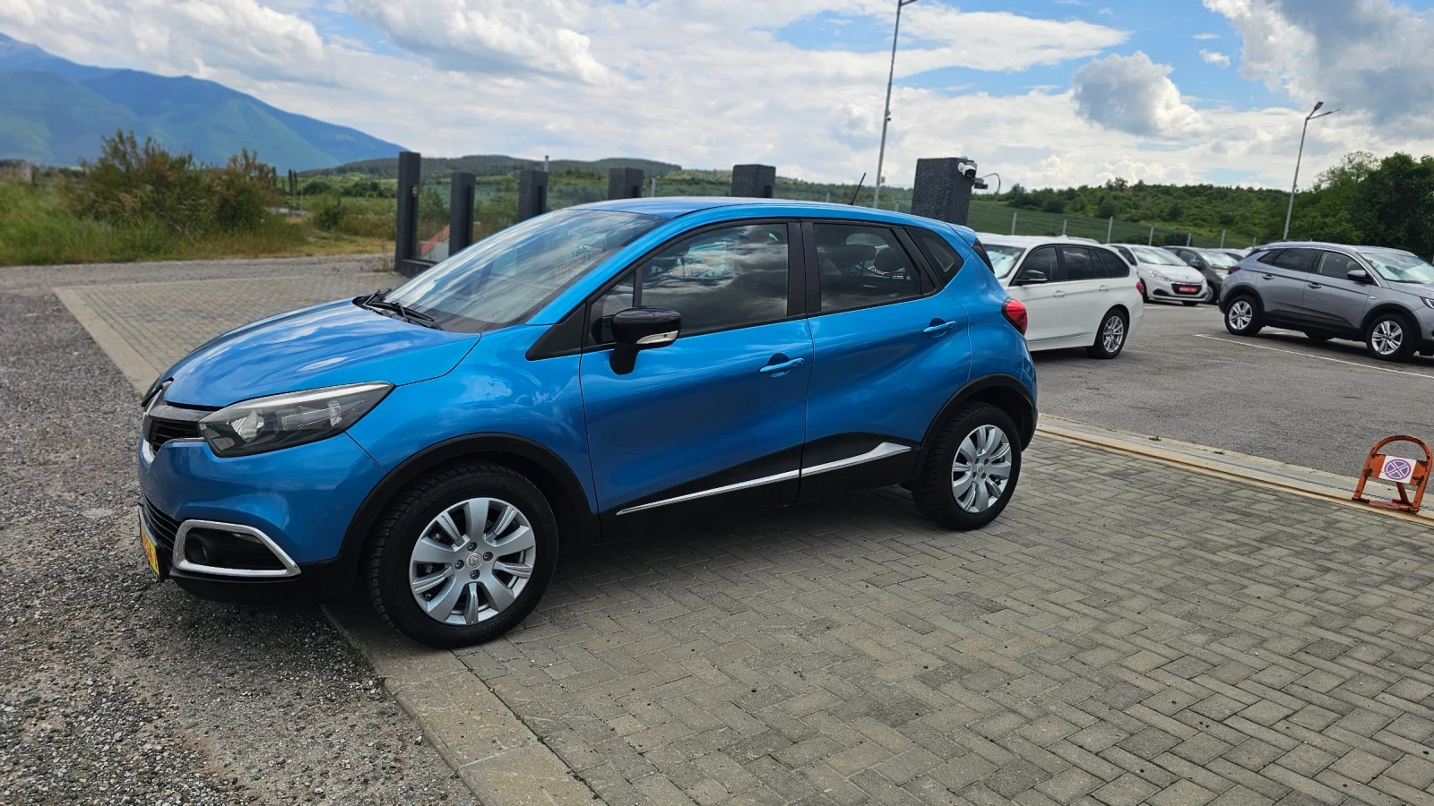 Renault Captur NAVI-Evro 6-LIZING-, снимка 2 - Автомобили и джипове - 54766945